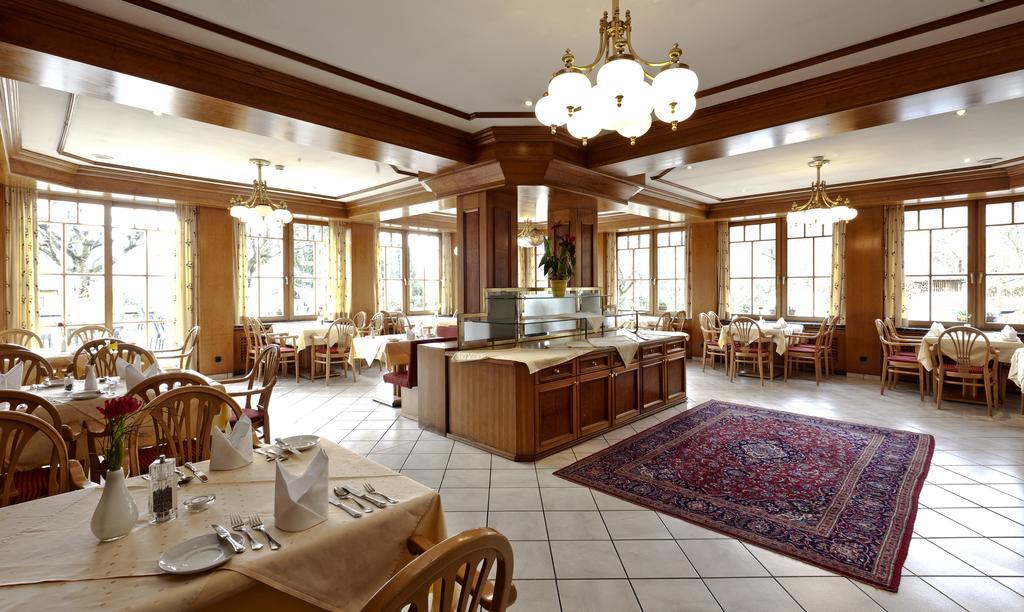 Alpenhotel Altmünster エクステリア 写真